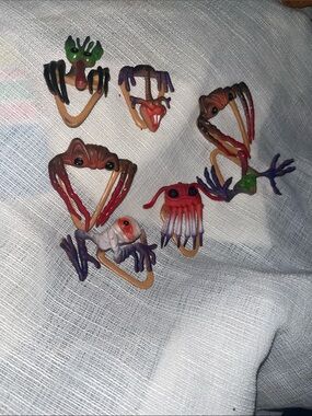 1998 Goosebumps Tombola Egg Pocket Monsters RARE
